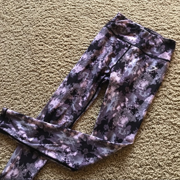 XS Gymshark Leggings - Picture 2 of 7